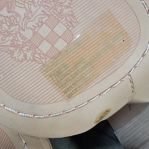 Vince Camuto Green Suede Boots Western Perforated Pointed Toe Size 7.5 - Picture 13 of 15